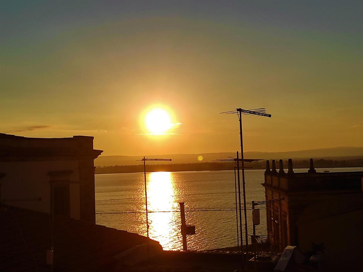 Flora'S House - Ortigia Holidays Syracuse Exterior foto